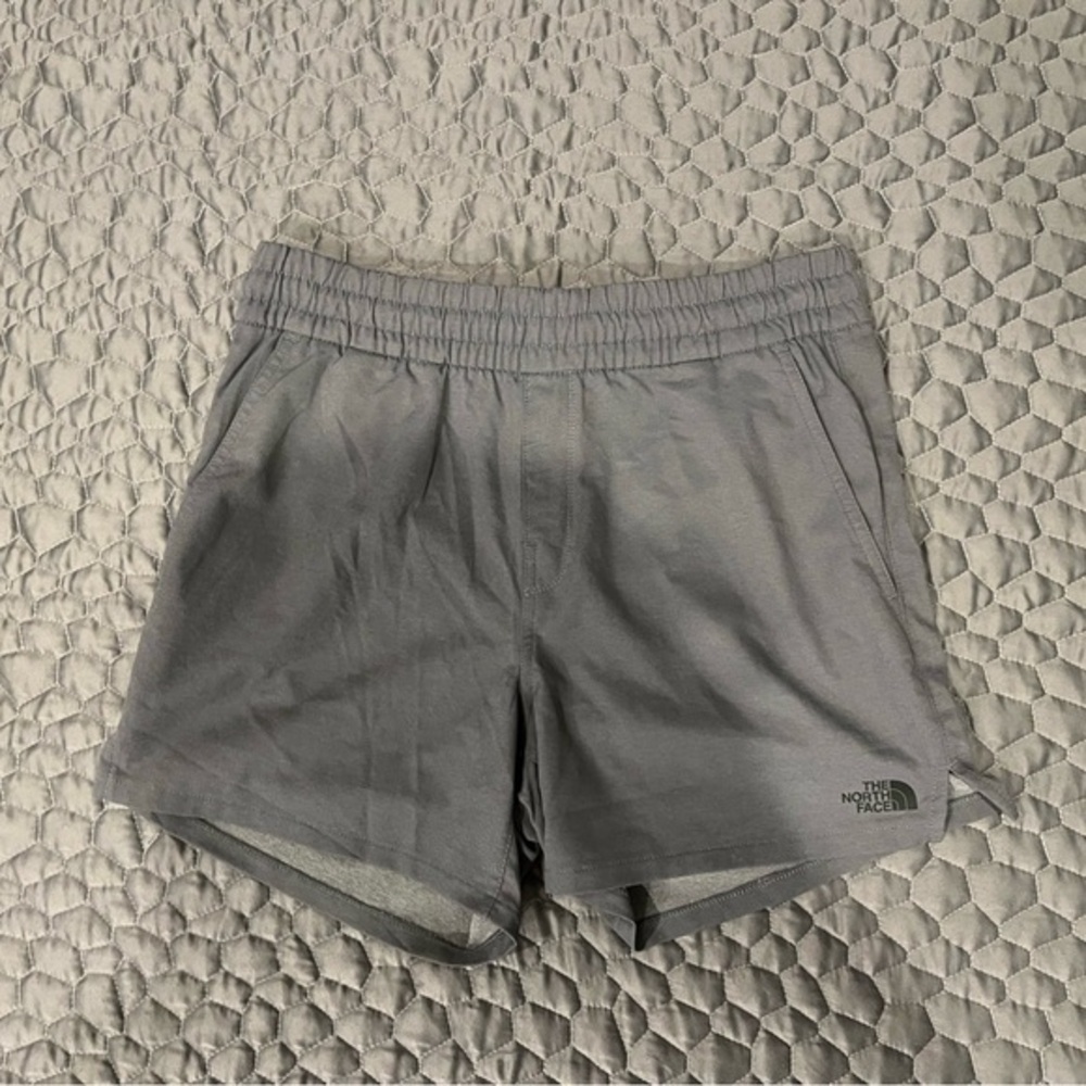 North Face Girls’ Flash Dry Athletic Shorts NWT